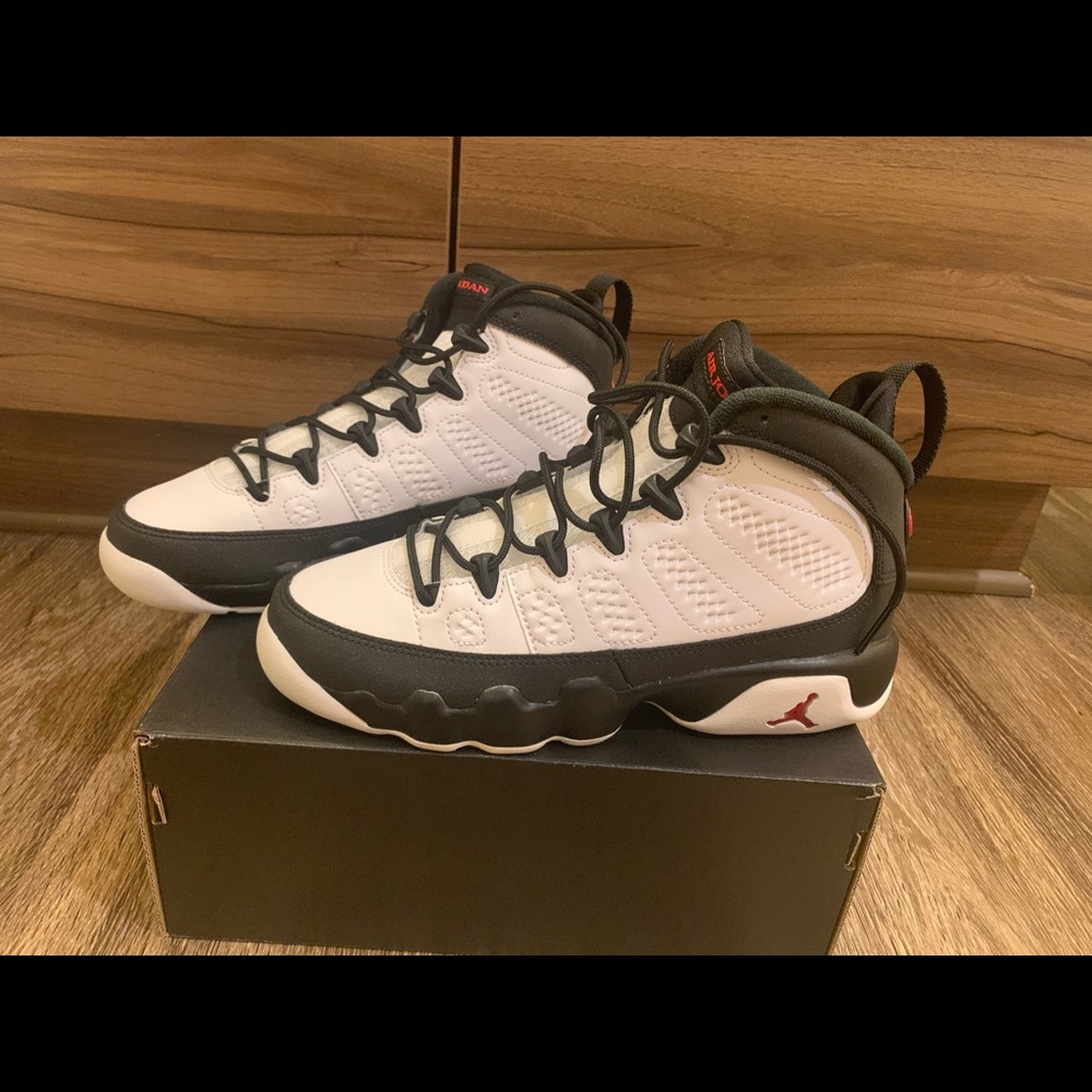 Jordan retro 9